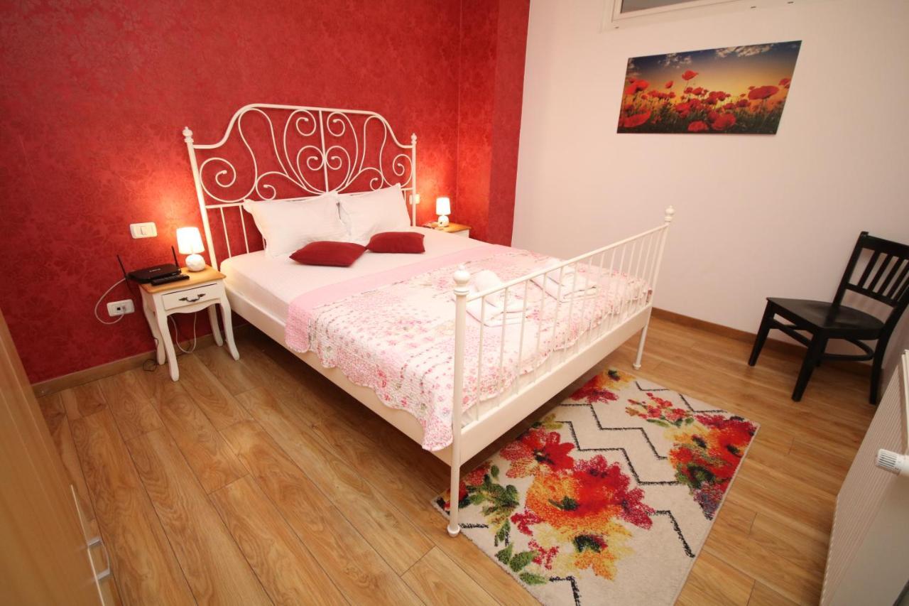 Flowers Apartments Temešvár Exteriér fotografie